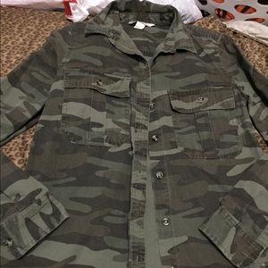 Women’s button jacket